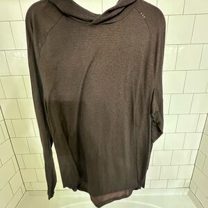 lululemon athletica maroon Long Sleeve Tee - size XL
